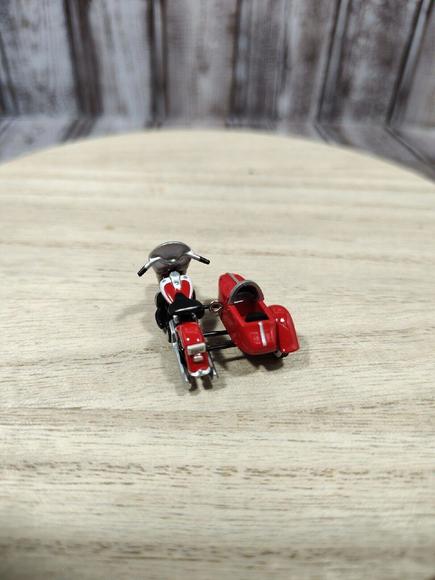 2000 Hallmark Keepsake Ornament 1962 Duo-Glide Harley-Davidson Miniature - Picture 7 of 9